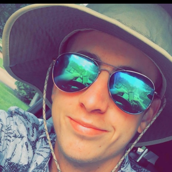 Meet your Posher, Philip - Picture 1 of 1